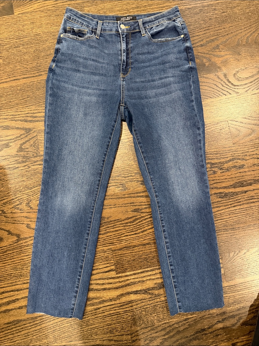 Classic High-Rise Straight Jeans - Boyfriend style